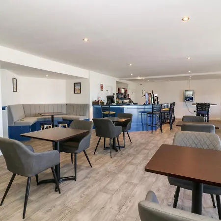 4 Holiday home Ganton